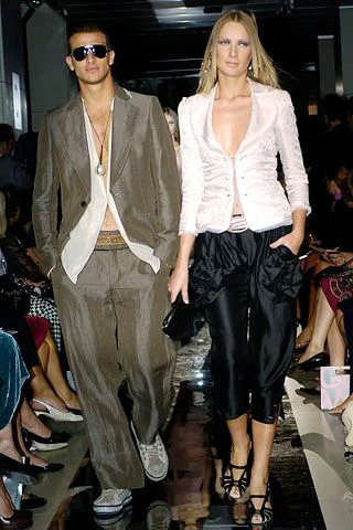 Look 10